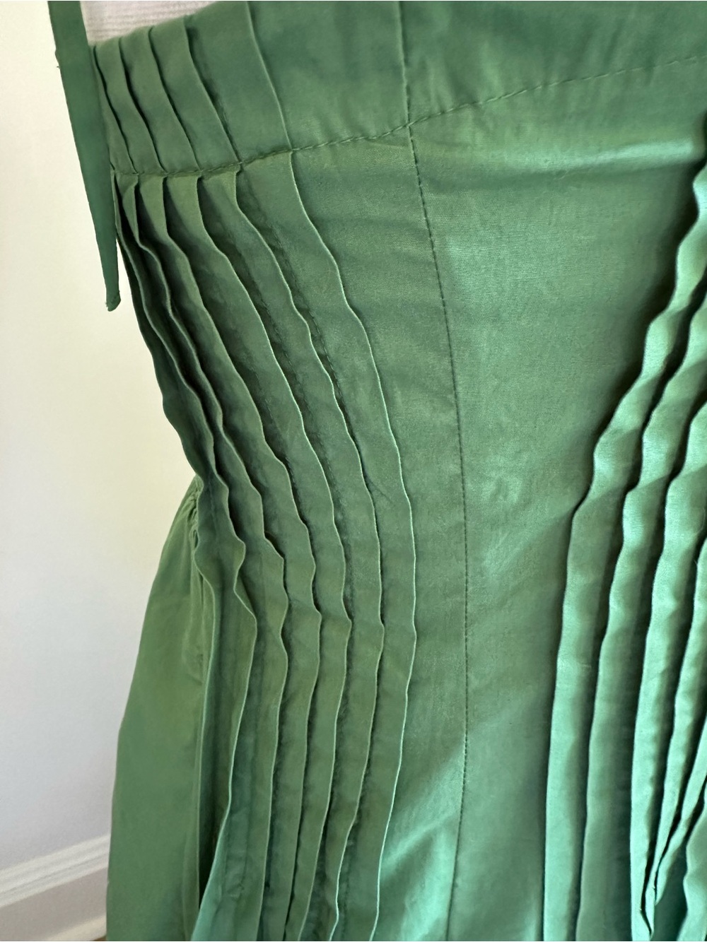 Tuckernuck Moon River Green Sleeveless Pleated Maxi Dress Medium - Picture 7 of 10